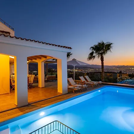 Karmilos Hill Villa *