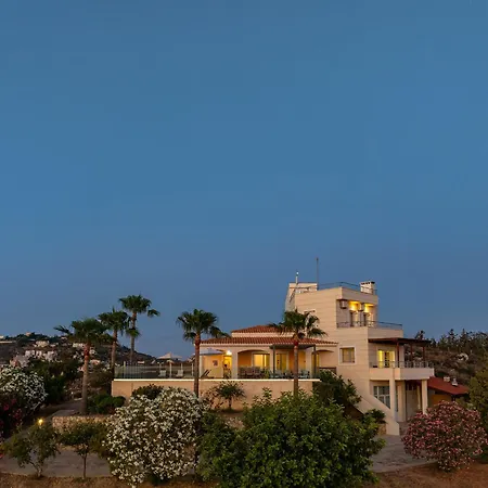 Karmilos Hill Villa