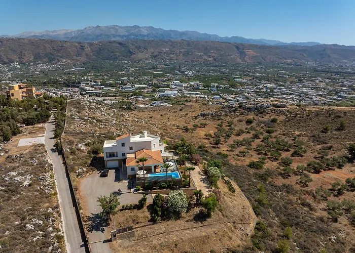 Vila Karmilos Hill *