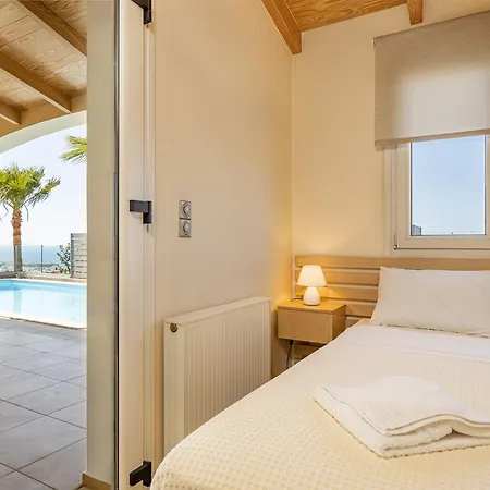 Вилла Karmilos Hill